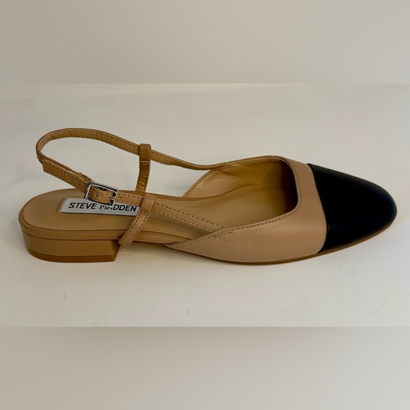 Steve Madden Shoes - 🌸Steve Madden pre-owned women Flats. Size 6.5. WFLATS27. MAKE ME AN OFFER!